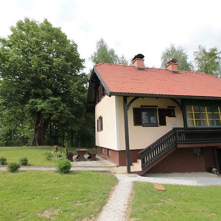 Holiday Home Winzerhaus Eva Spicnik Buitenkant foto