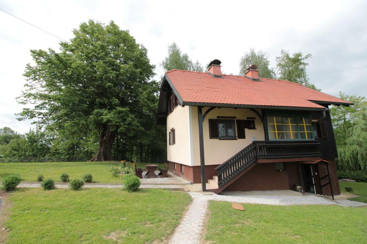 Holiday Home Winzerhaus Eva Spicnik Buitenkant foto